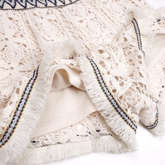 Endless Rose Cream Embroider Eyelet Boho Shorts S - Picture 7 of 13